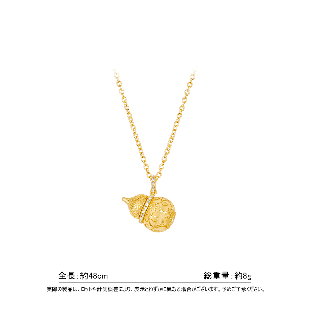 #21605 金色の彫刻柄にダイヤが輝くひょうたんペンダントが、ネックラインに優雅な雰囲気を添える - ゴージャスなネックレス（925シルバー）